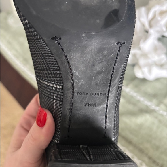 Tory Burch Black Plaid Heels with Gold Logo - Picture 8 of 10